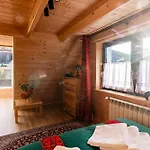 4 Seasons Alpstuga Zakopane