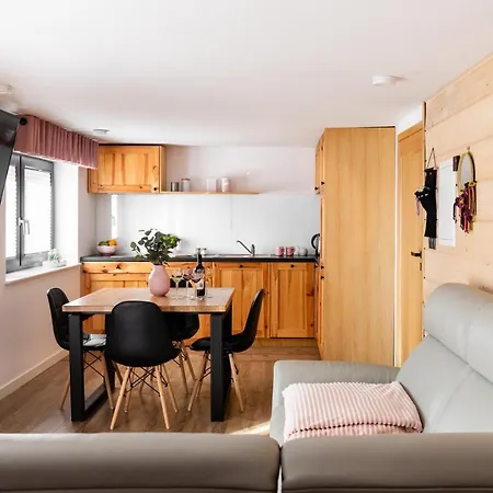 4 Seasons Шале *