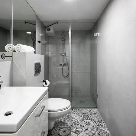 4 Seasons شاليه